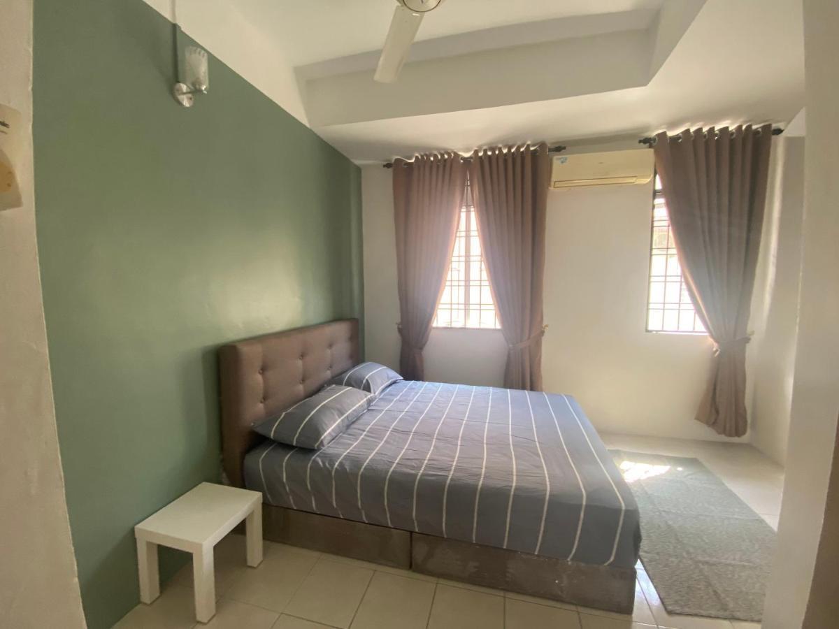Comfy Sutera Seberang Jaya Villa Kampong Belah Dua Luaran gambar